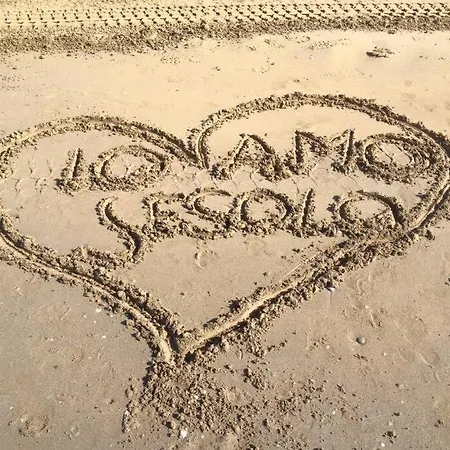 Appartamento Pineta - Due Matrimoniali Fronte Mare Lido di Jesolo
